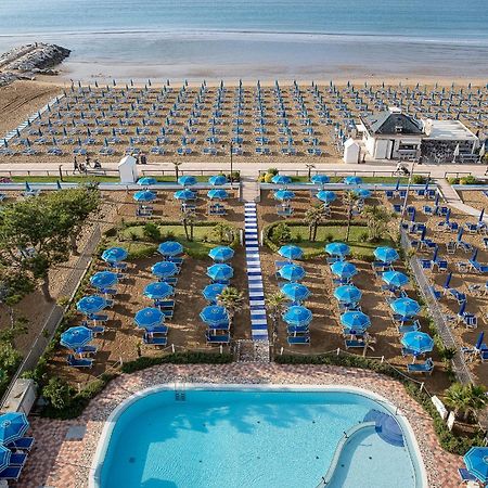 Regent'S Hotel Lido di Jesolo Kültér fotó