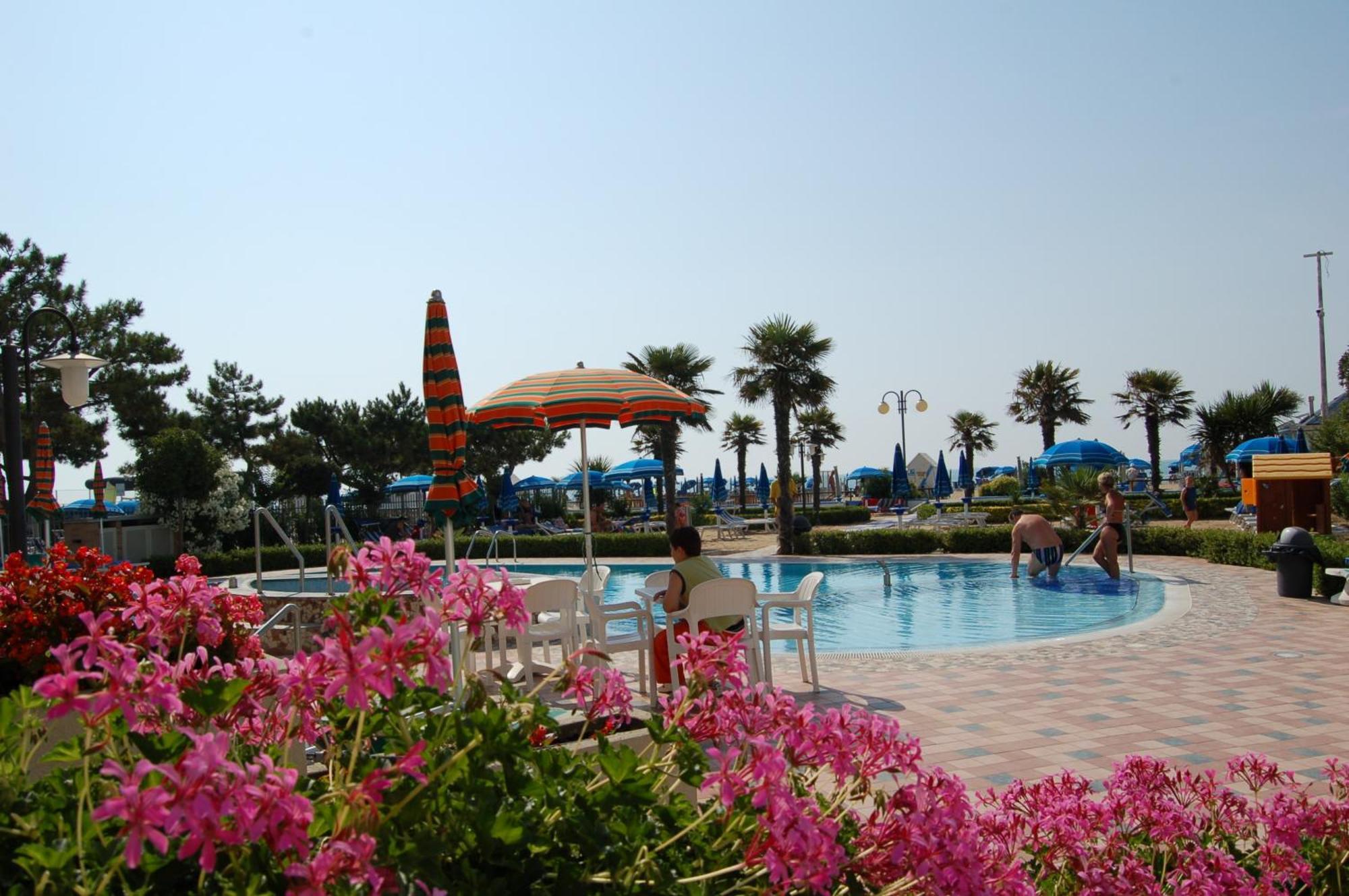 Regent'S Hotel Lido di Jesolo Kültér fotó
