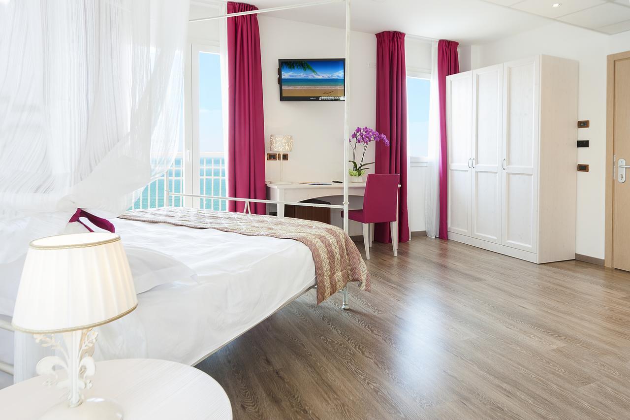 Regent'S Hotel Lido di Jesolo Kültér fotó