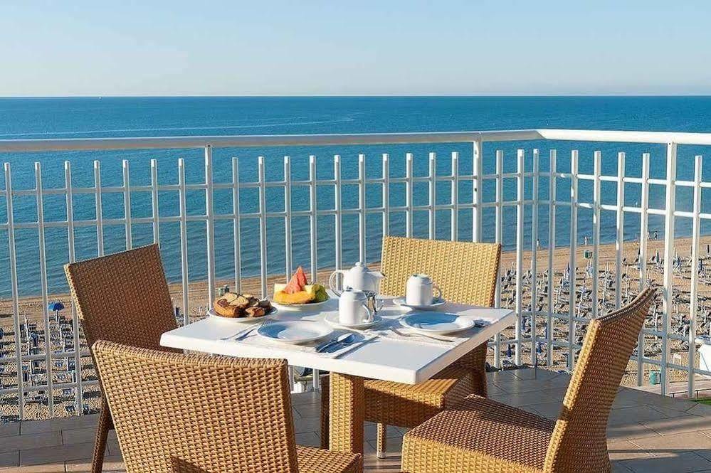 Regent'S Hotel Lido di Jesolo Kültér fotó