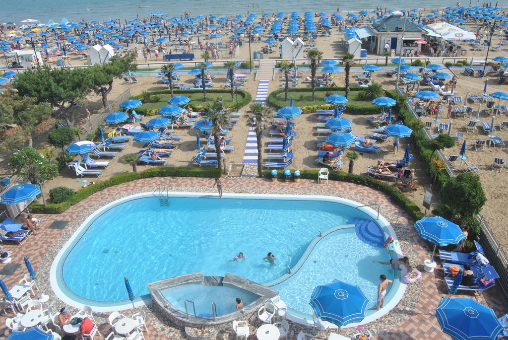 Regent'S Hotel Lido di Jesolo Kültér fotó