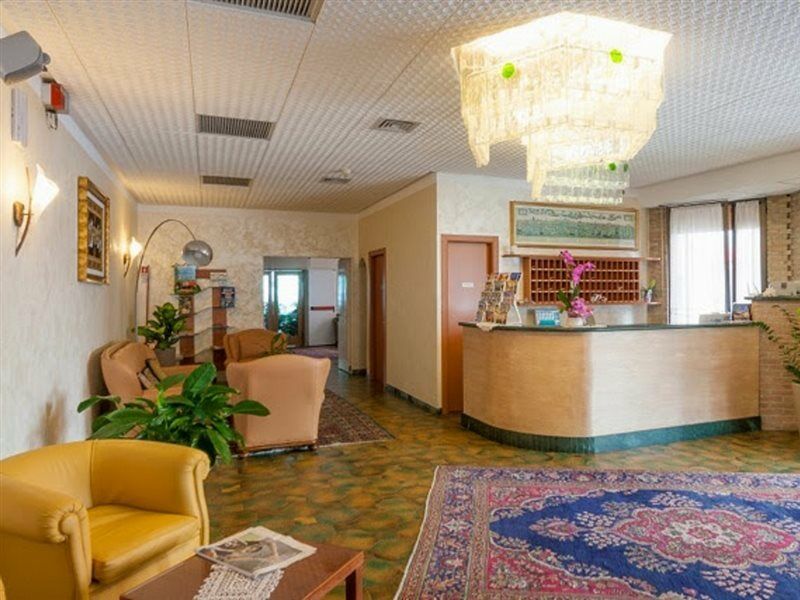 Regent'S Hotel Lido di Jesolo Kültér fotó